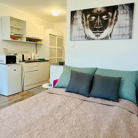 Stylvia Apartman Apartamento *